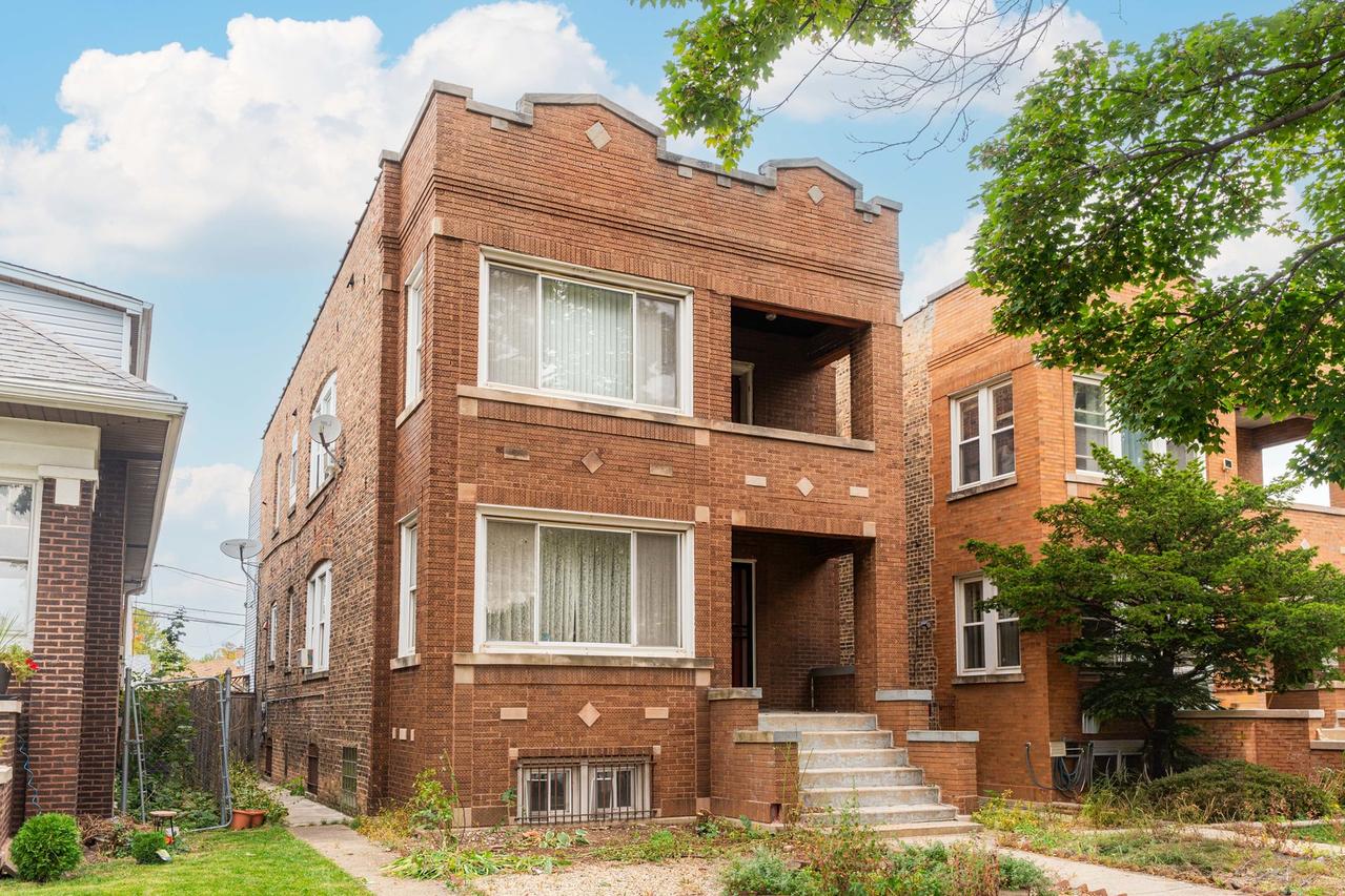 4610 W Altgeld St., Chicago, IL 60639