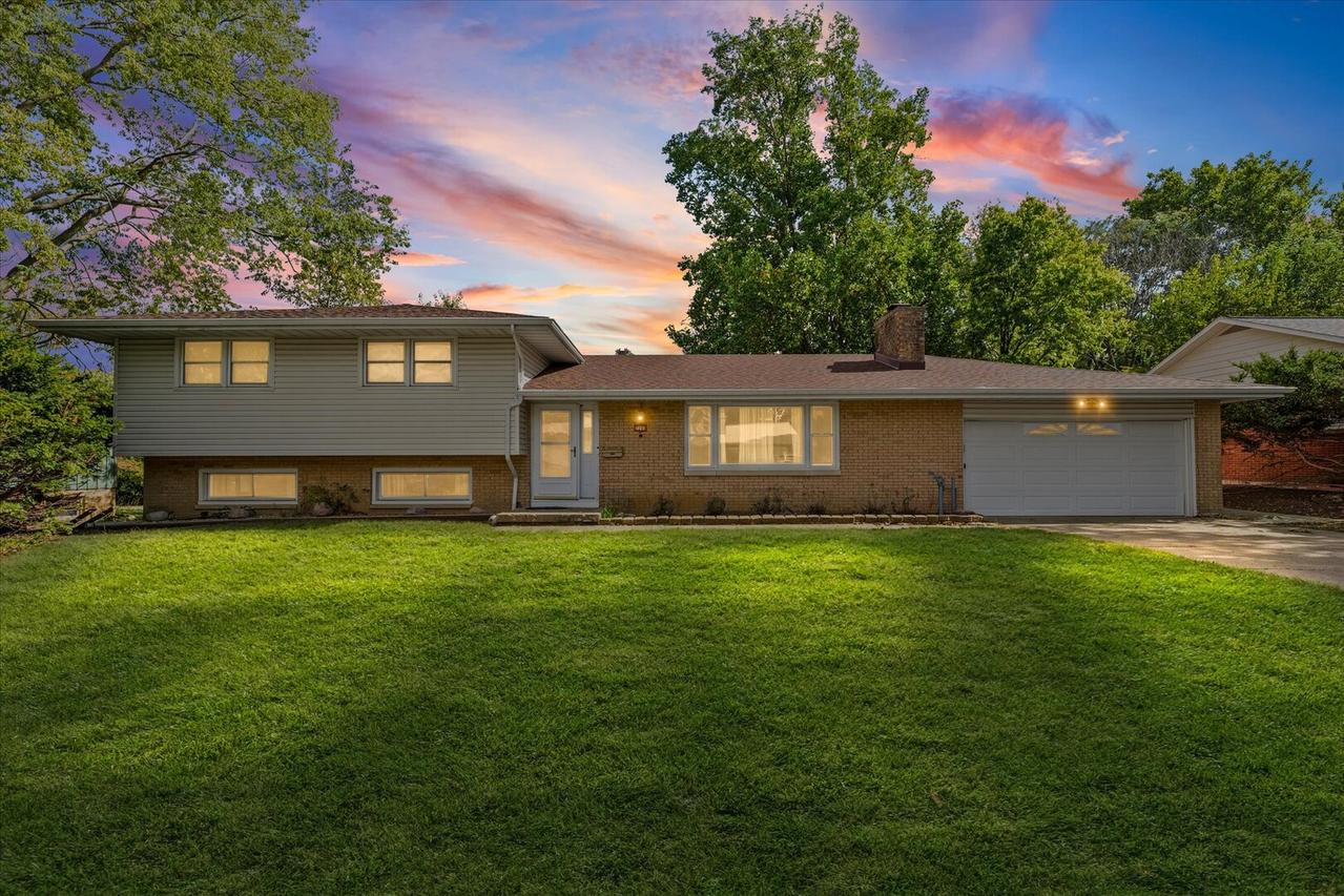 2208 Fletcher St., Urbana, IL 61801