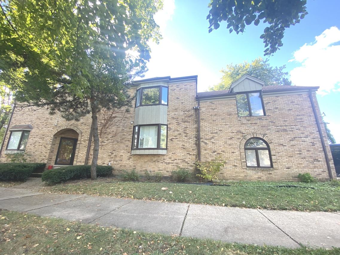 4956 S Campbell Ave., Chicago, IL 60632