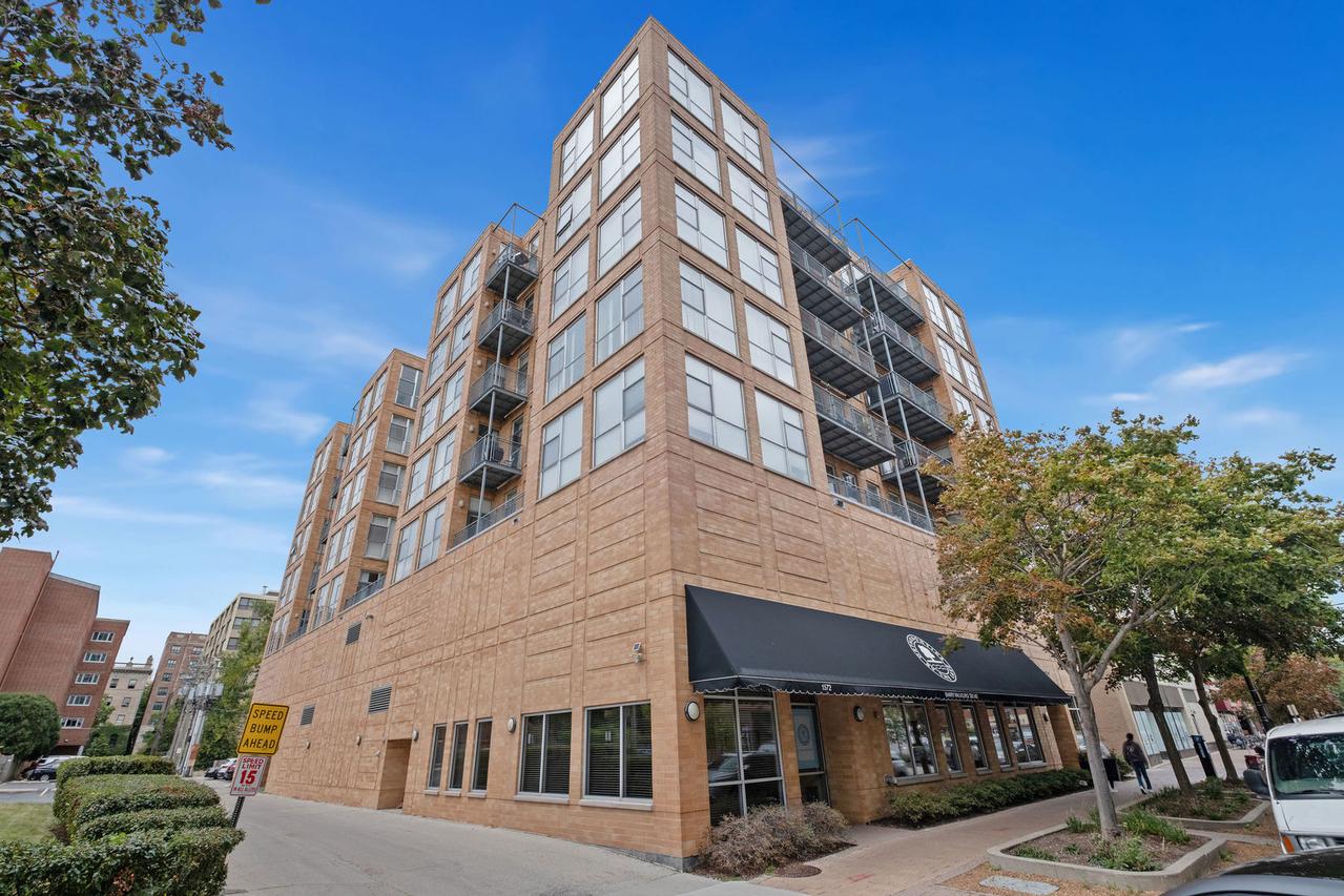 1572 Maple Ave. #501, Evanston, IL 60201