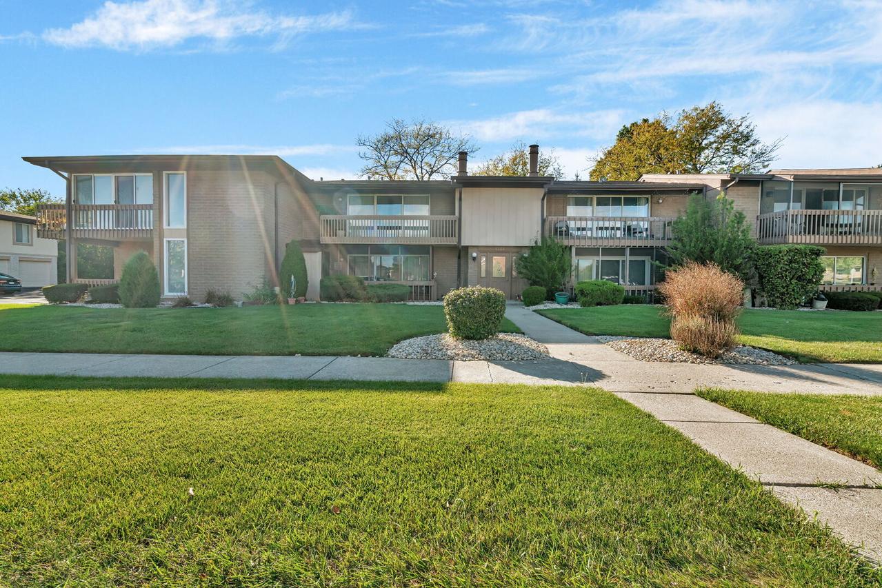 15712 86th Ave. #117, Orland Park, IL 60462