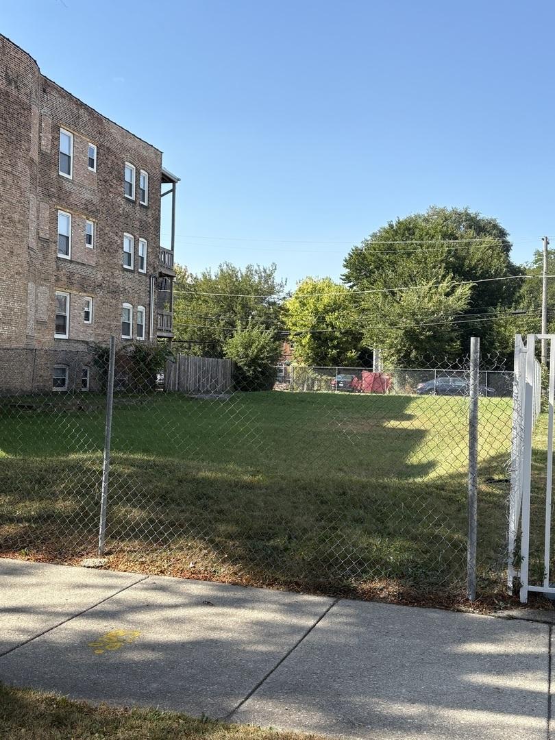 4524 S Michigan Ave., Chicago, IL 60653
