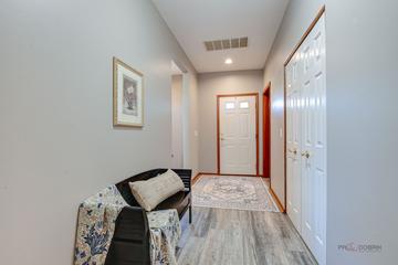 3548 Blue Heron Cir., Grayslake, IL 60030