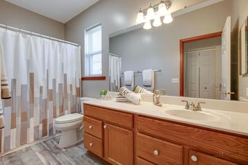 3548 Blue Heron Cir., Grayslake, IL 60030