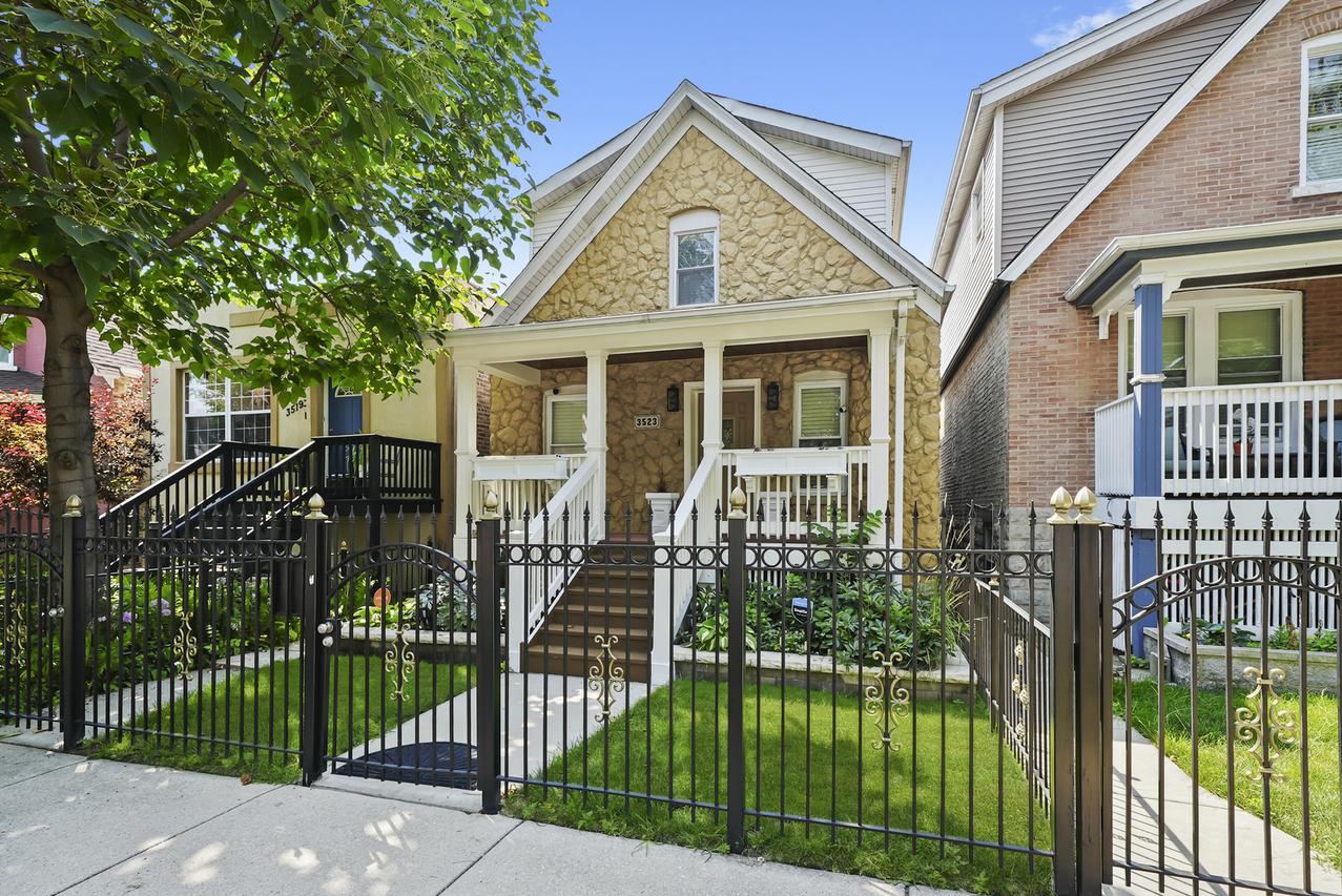 3523 W Hirsch St., Chicago, IL 60651