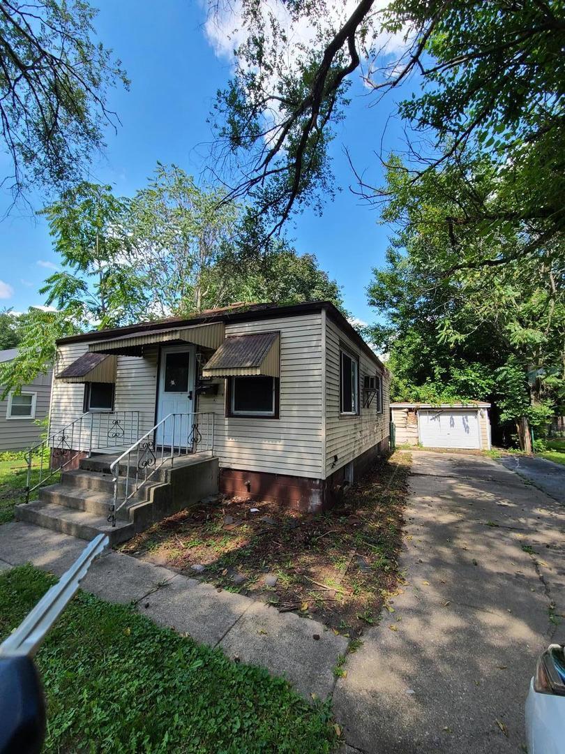 2316 170th St., Hazel Crest, IL 60429