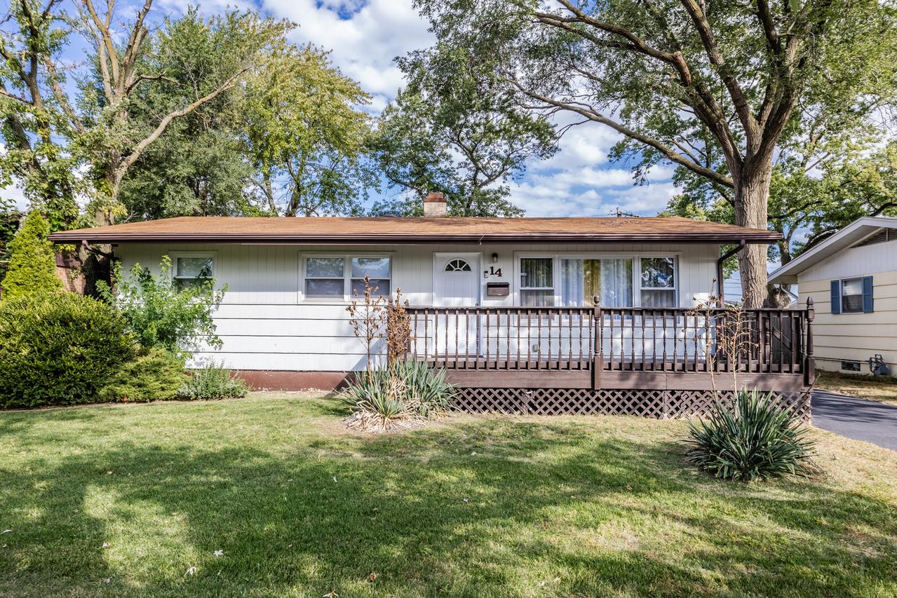 14 Arrowhead Dr., Thornton, IL 60476