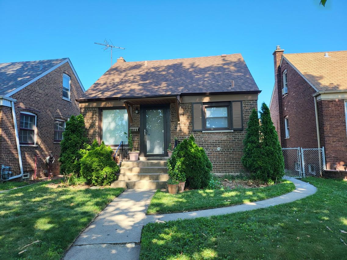 11339 S Avenue M Ave., Chicago, IL 60617