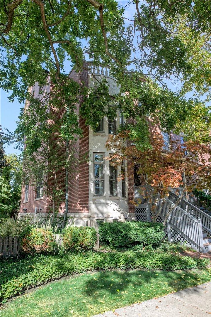 532 Wesley Ave. #WEST, Evanston, IL 60202