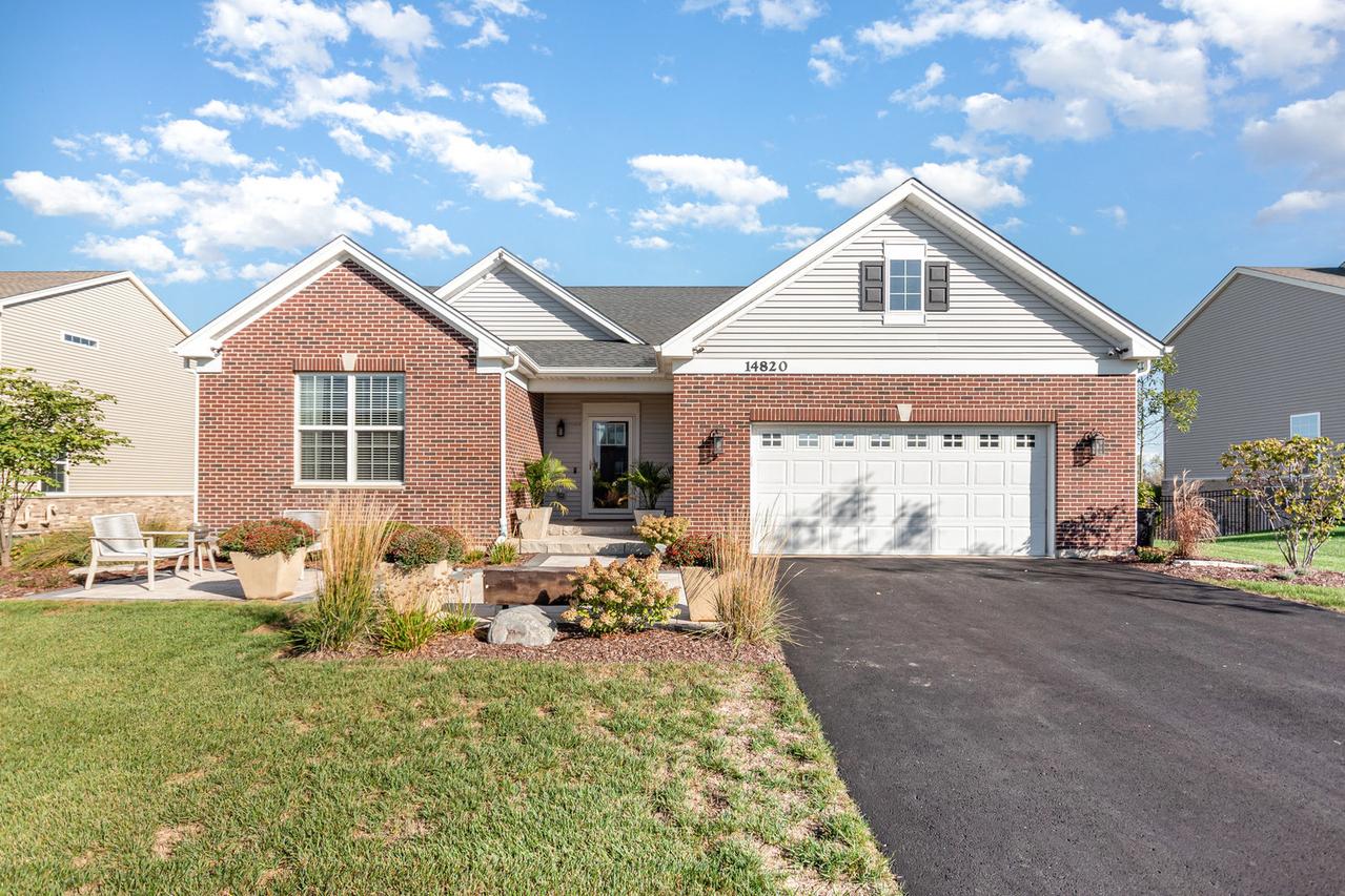 14820 W Deere Dr., Manhattan, IL 60442