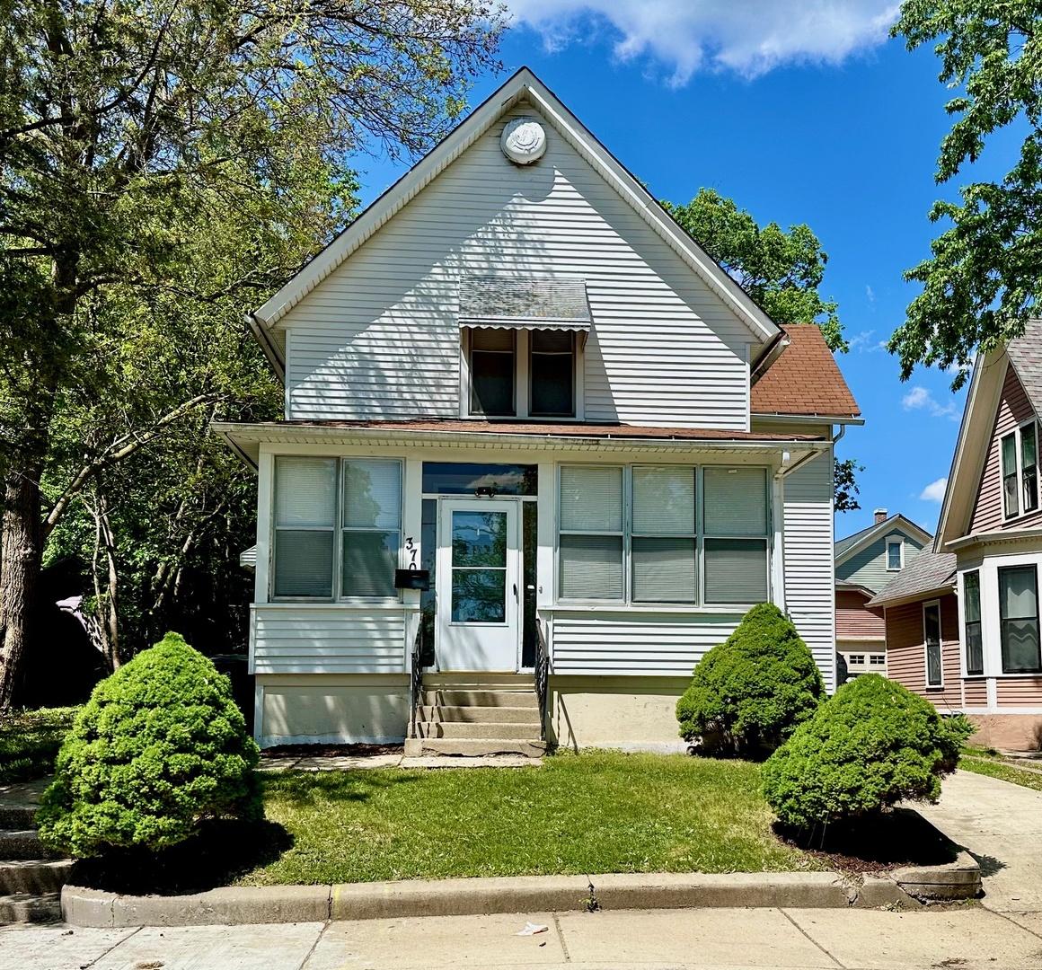 370 North St., Elgin, IL 60120
