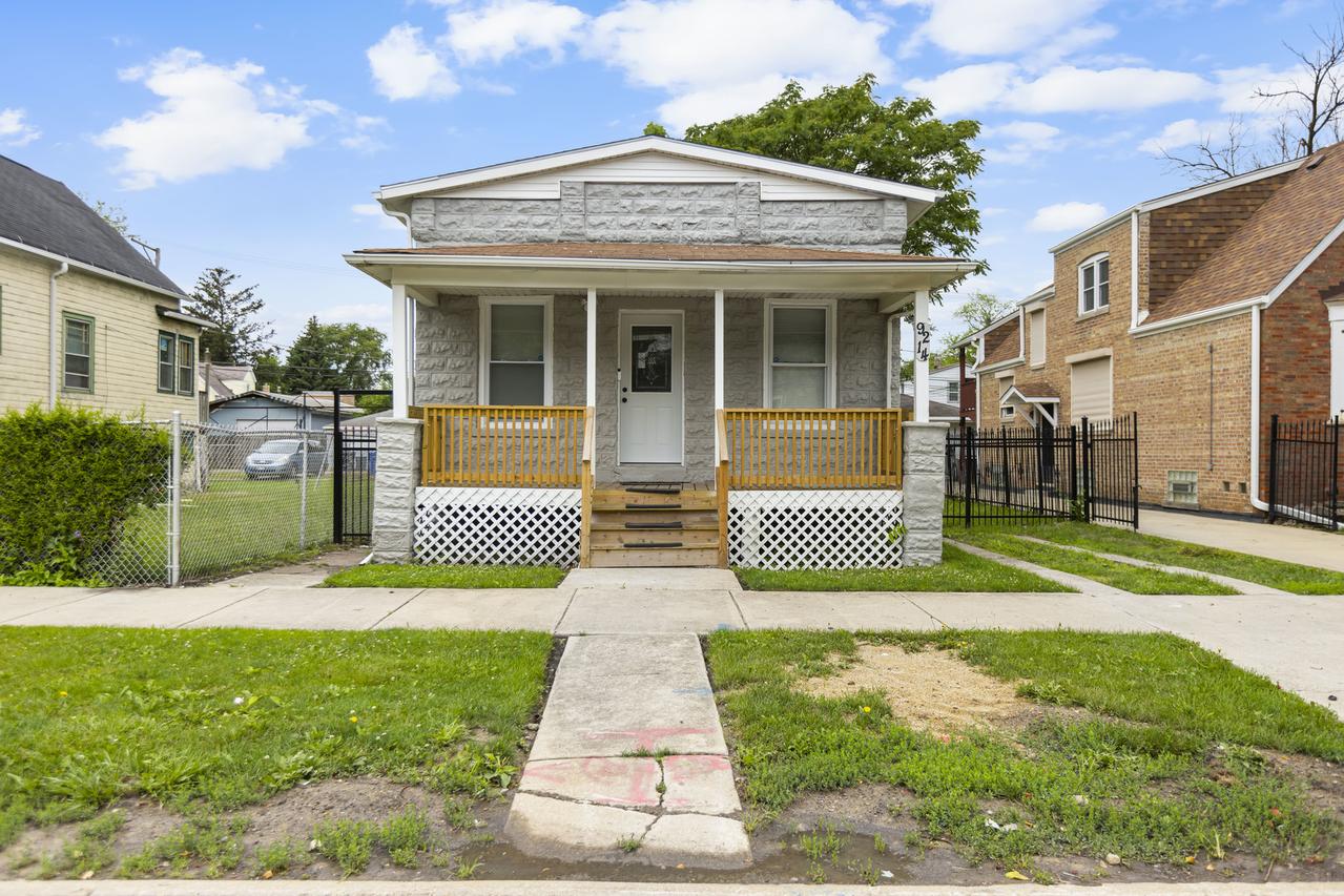 9214 S Woodlawn Ave., Chicago, IL 60619
