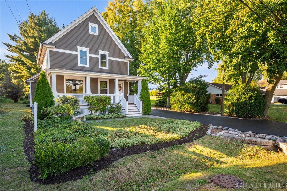 4N884 Old Lafox Rd., St. Charles, IL 60175