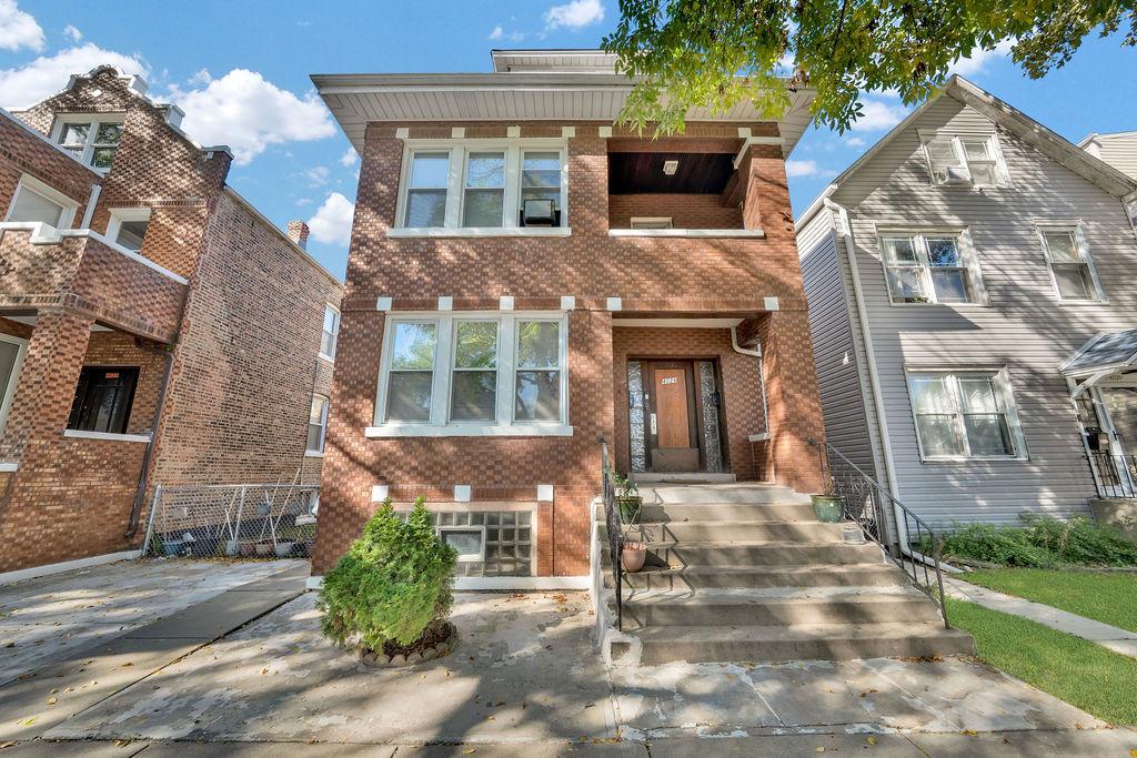 4024 S Rockwell St., Chicago, IL 60632