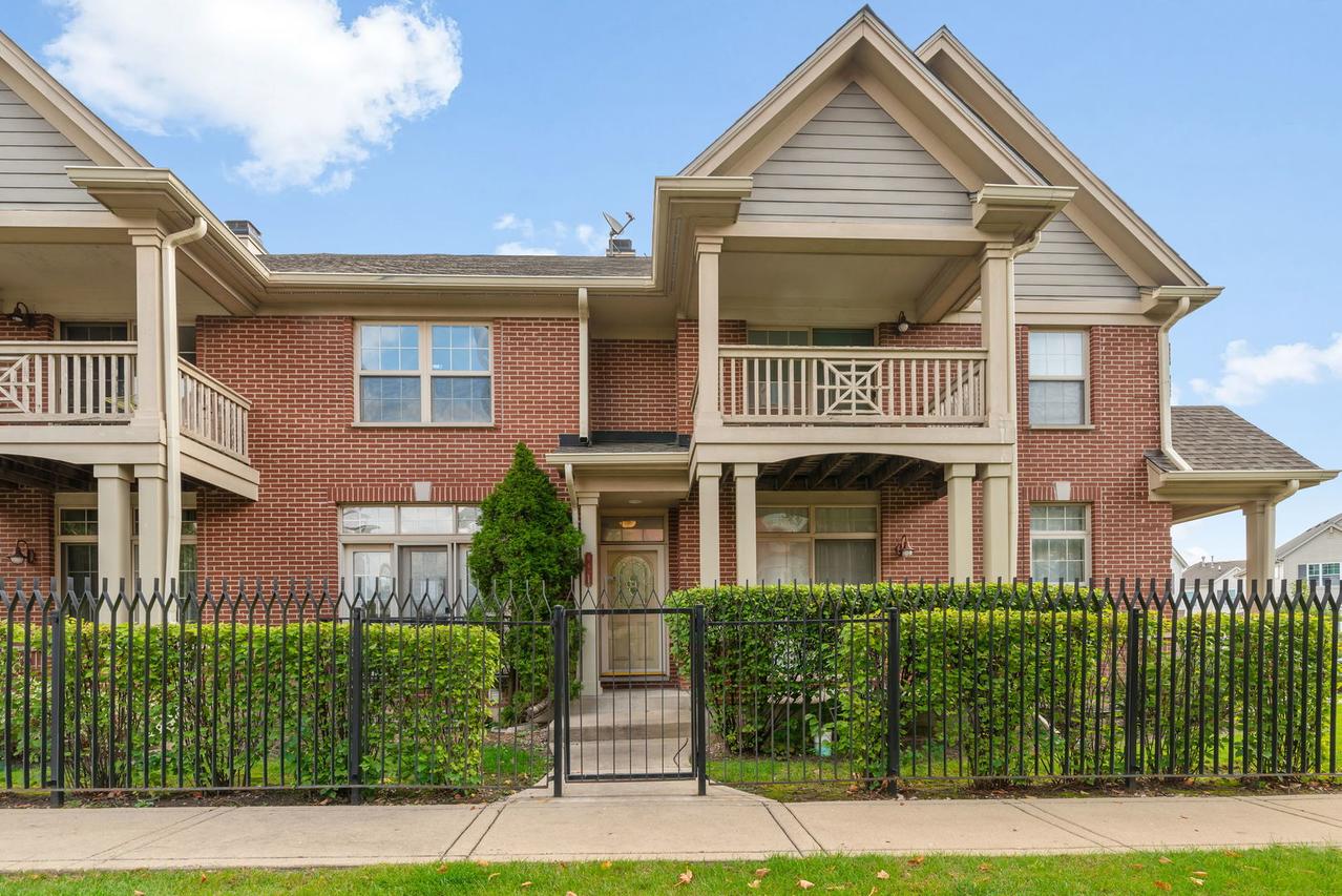 8425 Callie Ave., Morton Grove, IL 60053