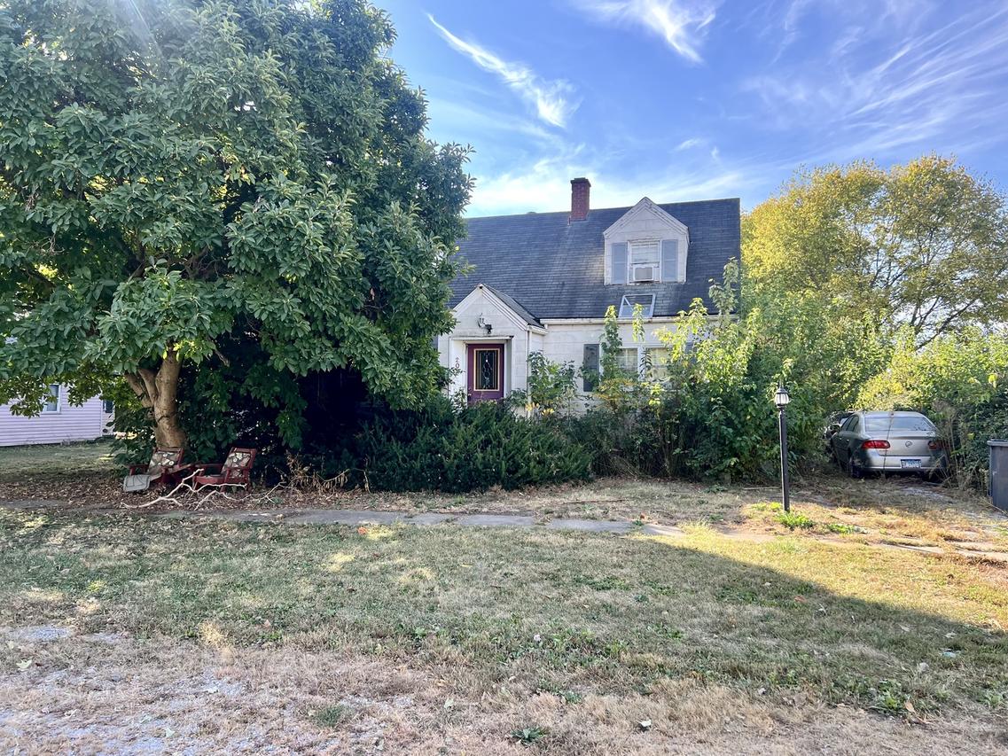 202 Clark St., Sidell, IL 61876