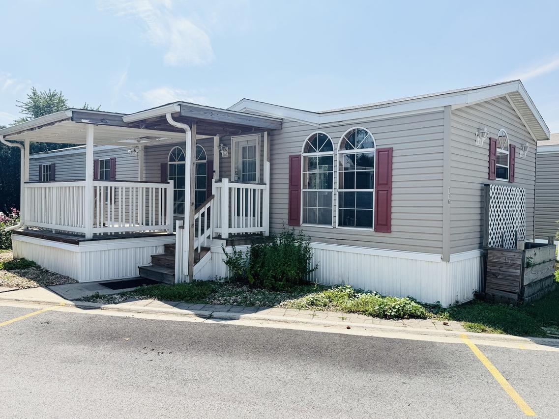 116 Country Dr., La Grange, IL 60525