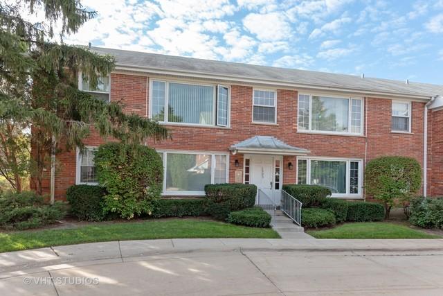 1505 Plymouth Pl. #1E, Glenview, IL 60025