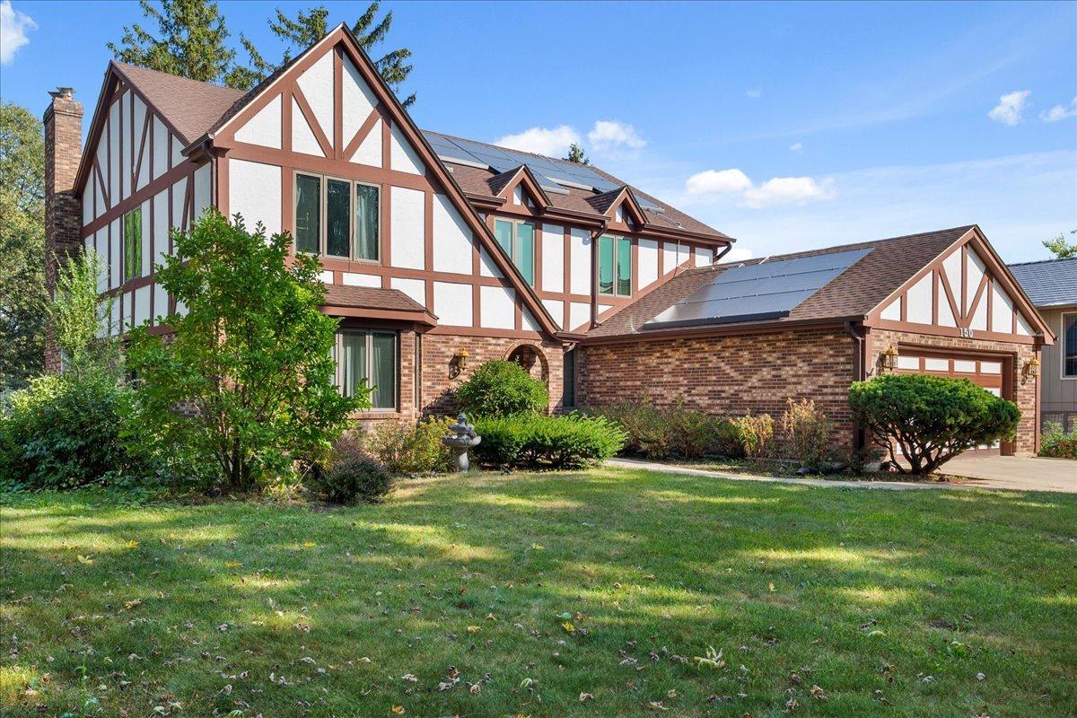 150 Shady Ln., Bartlett, IL 60103