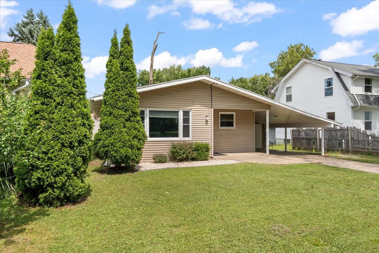 1406 W Springfield Ave., Champaign, IL 61821