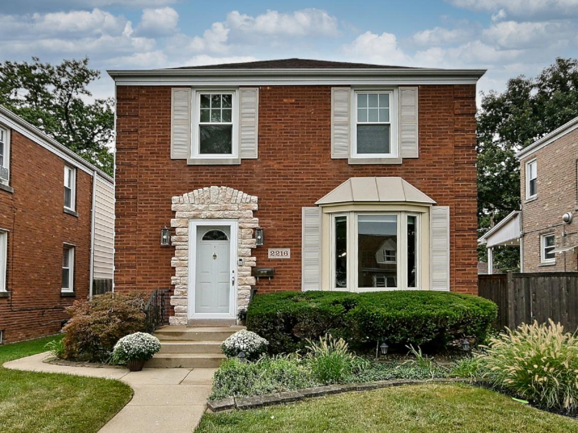 2216 N 76th Ct., Elmwood Park, IL 60707