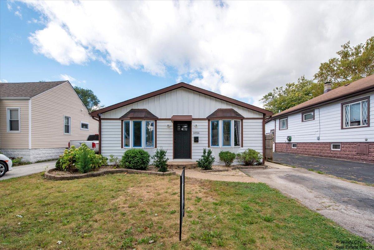 14914 Avers Ave., Midlothian, IL 60445