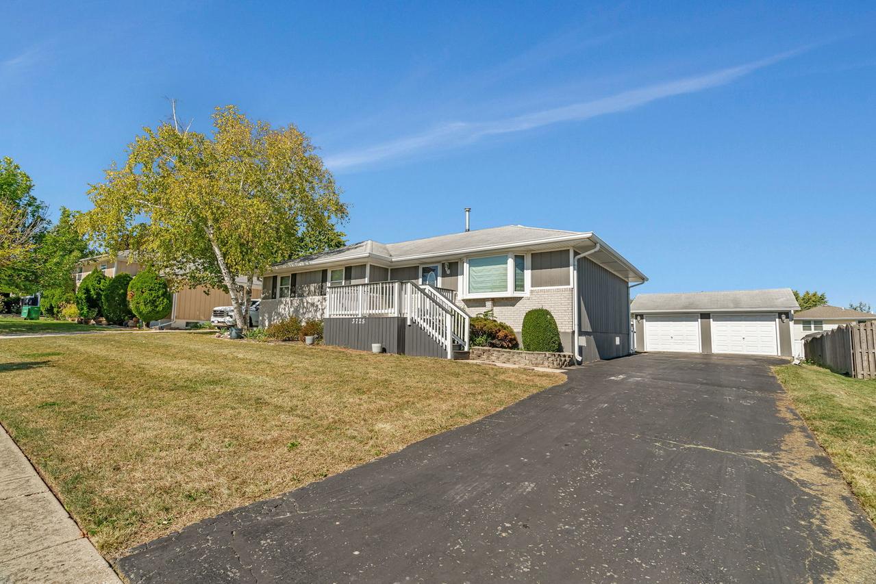 3725 Terrance Ferry Dr., Joliet, IL 60431