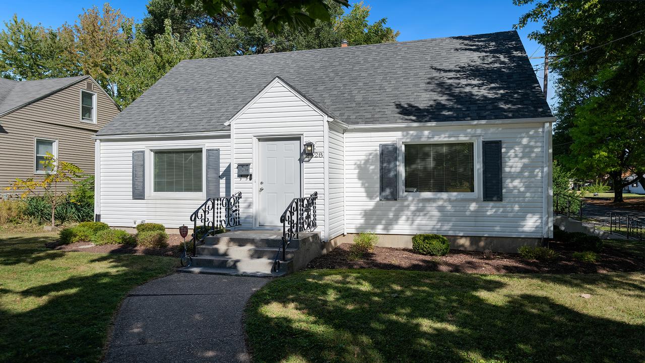 2528 16th Ave., Rockford, IL 61108