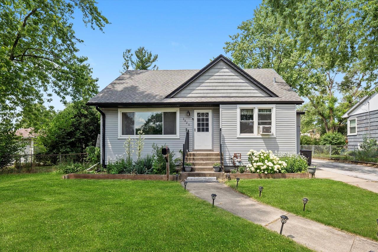 3820 W 117th St., Alsip, IL 60803