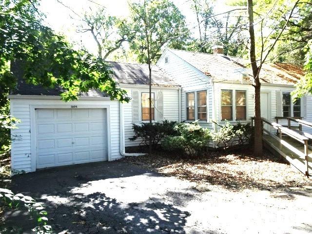 1805 Gilbert Ave., Downers Grove, IL 60515