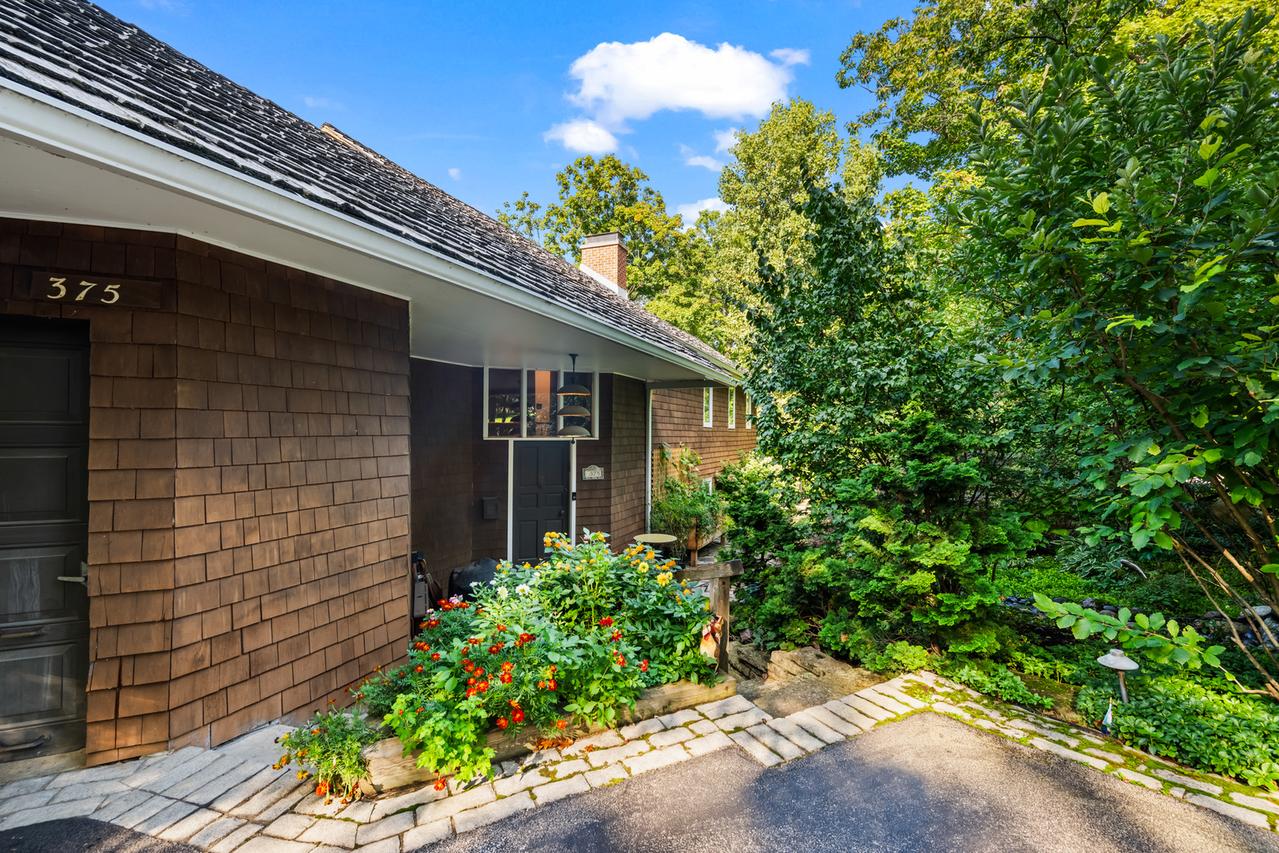 [Address Hidden by Seller], Highland Park, IL 60035