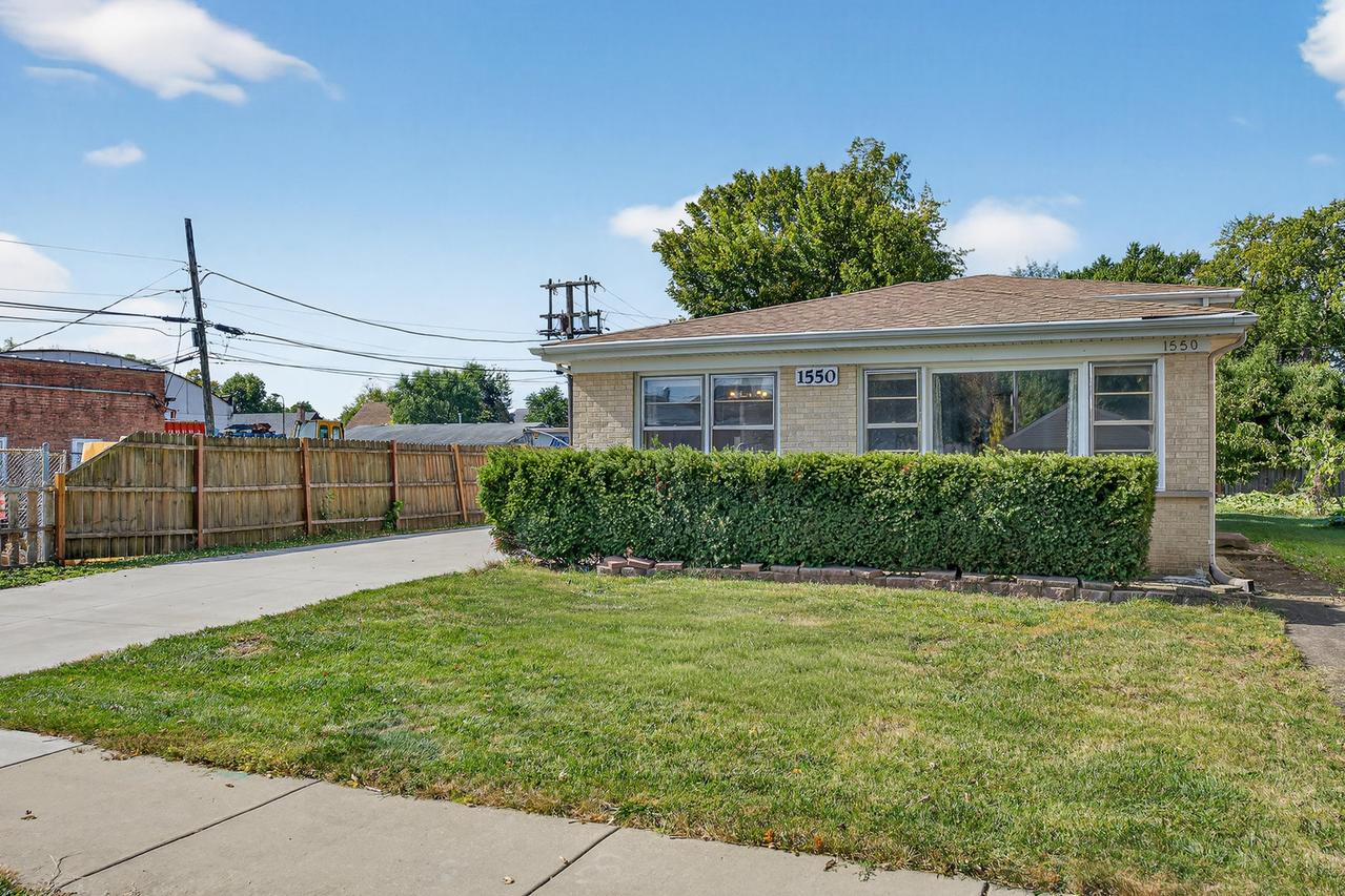 1550 Orchard St., Des Plaines, IL 60018