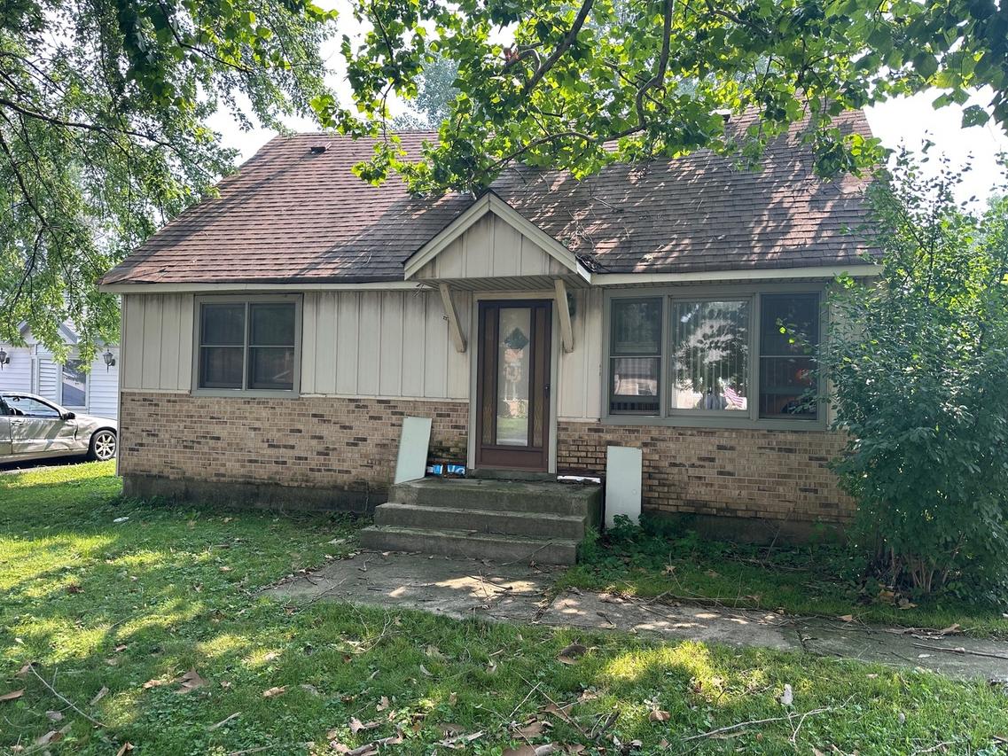 7733 Beloit Ave., Bridgeview, IL 60455