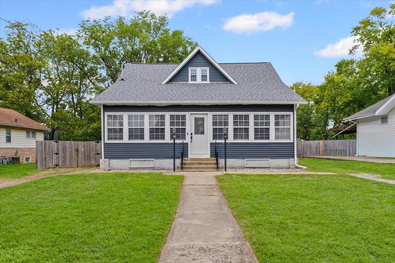 108 W Church St., Sadorus, IL 61872