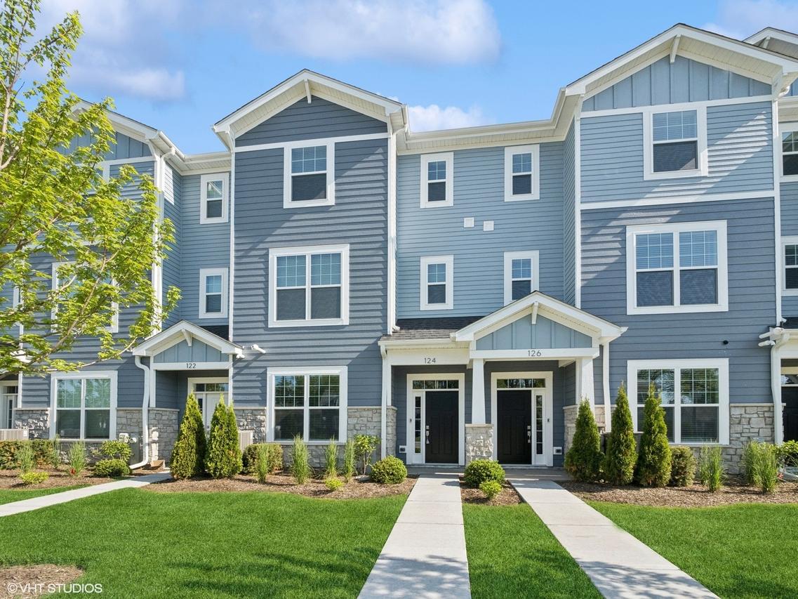 124 E Main St. #2-3, Cary, IL 60013