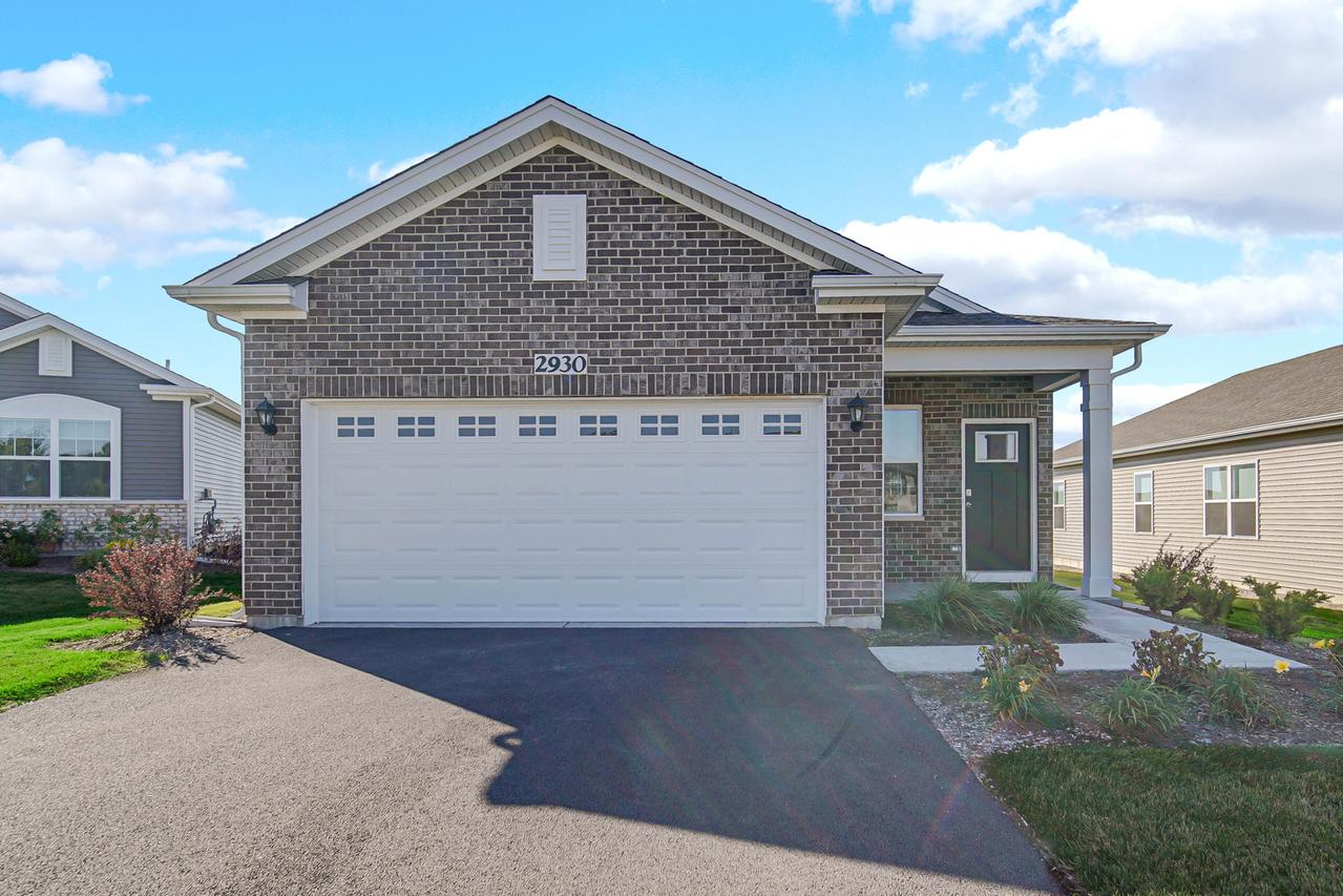 2930 Harnish Dr., Algonquin, IL 60102