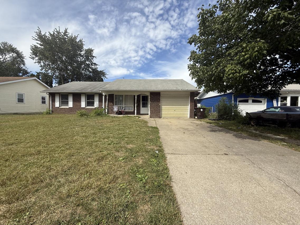 1021 Briarcliff Dr., Rantoul, IL 61866