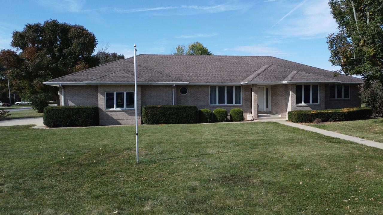 601 N Church St., Crescent City, IL 60928