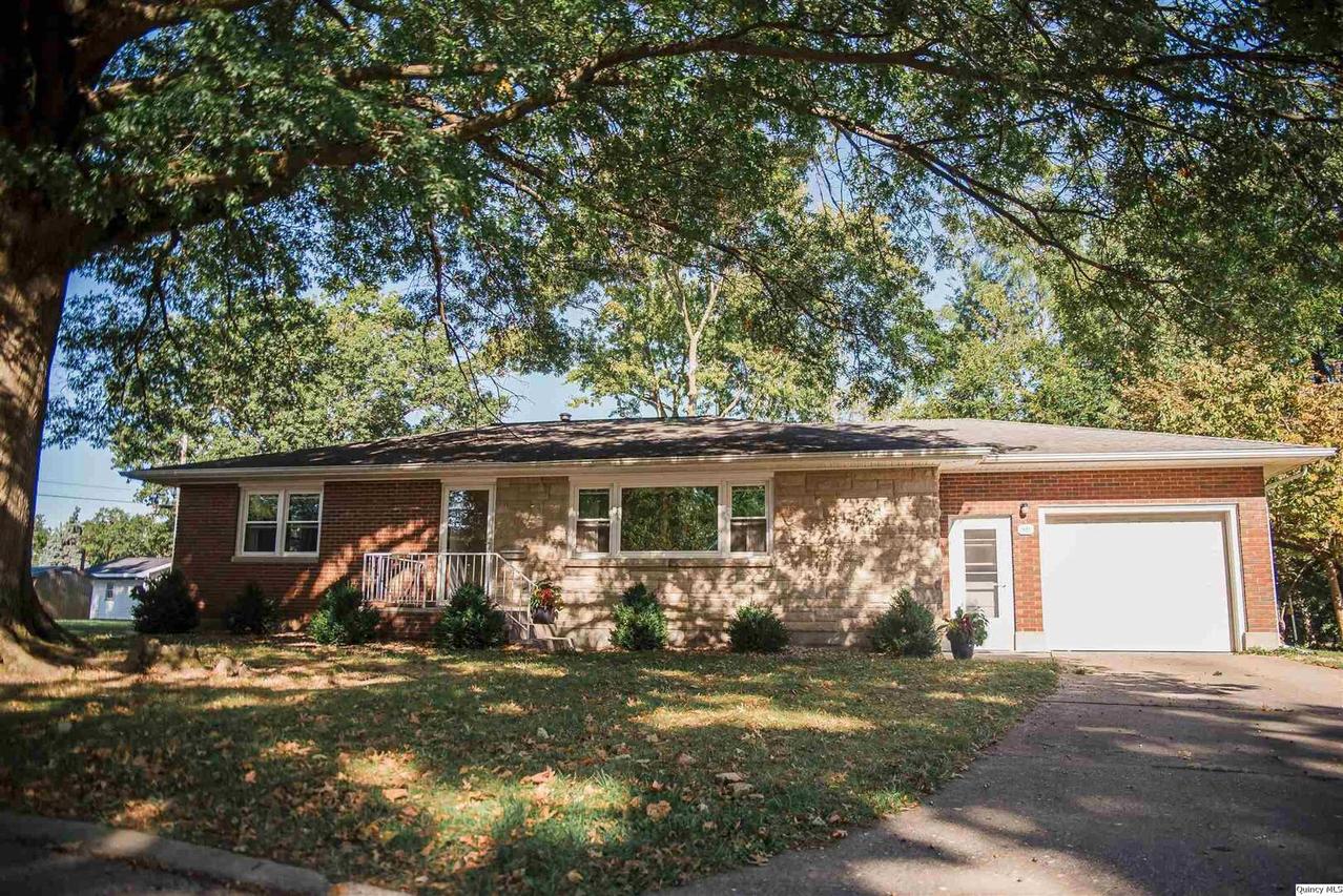 921 Santa Maria, Quincy, IL 62301