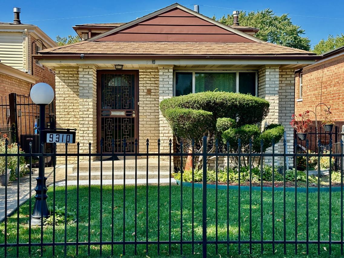 9310 S Eggleston Ave., Chicago, IL 60620