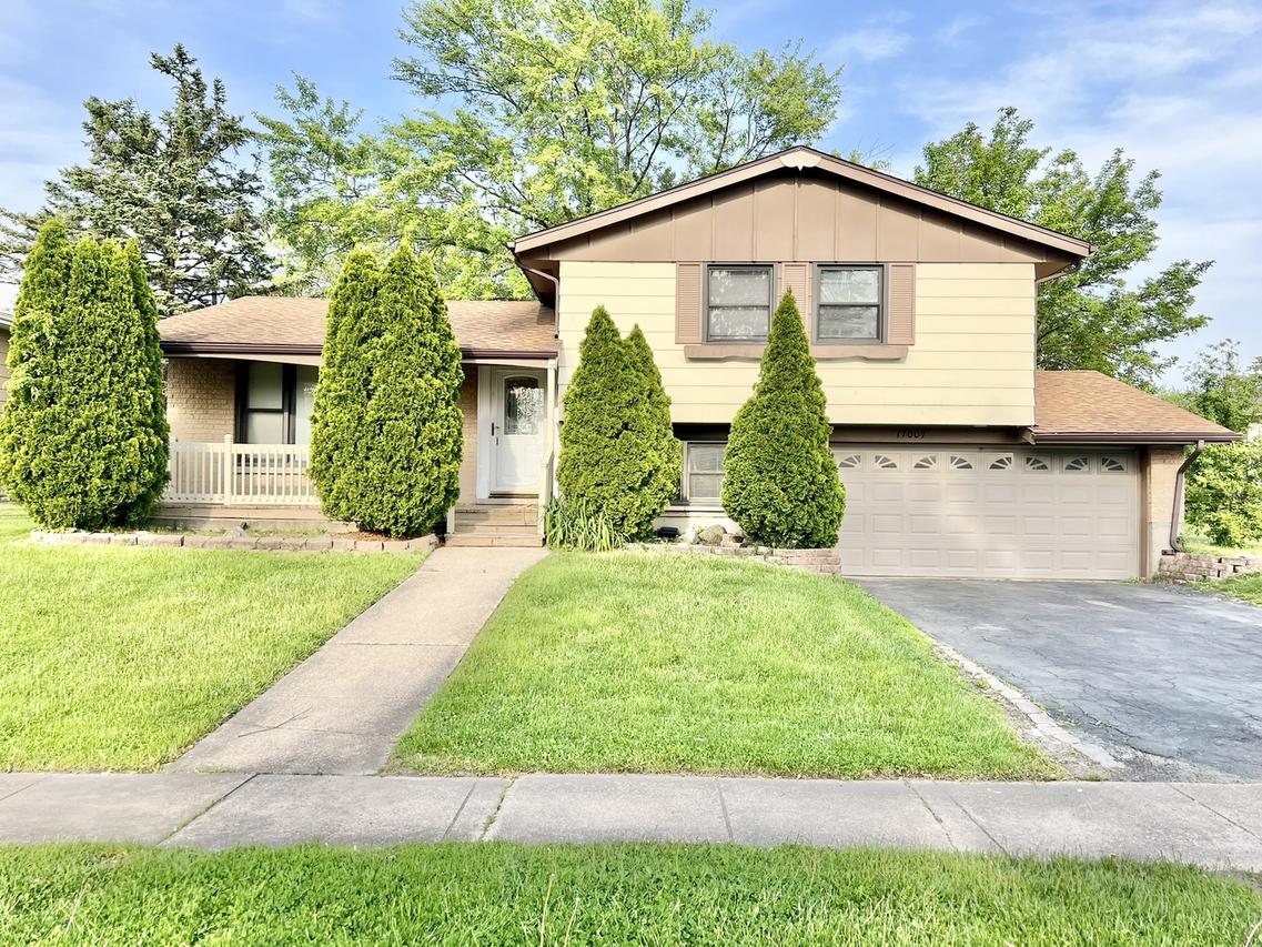 17007 Elm Dr., Hazel Crest, IL 60429