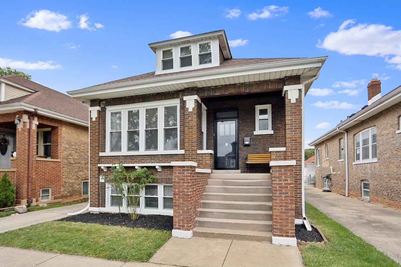 2336 Scoville Ave., Berwyn, IL 60402