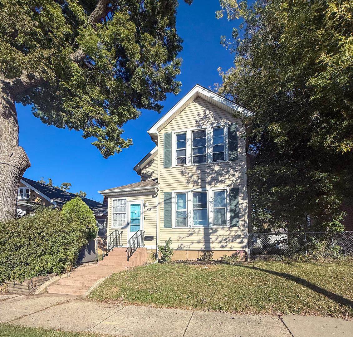 831 S Mcalister Ave., Waukegan, IL 60085