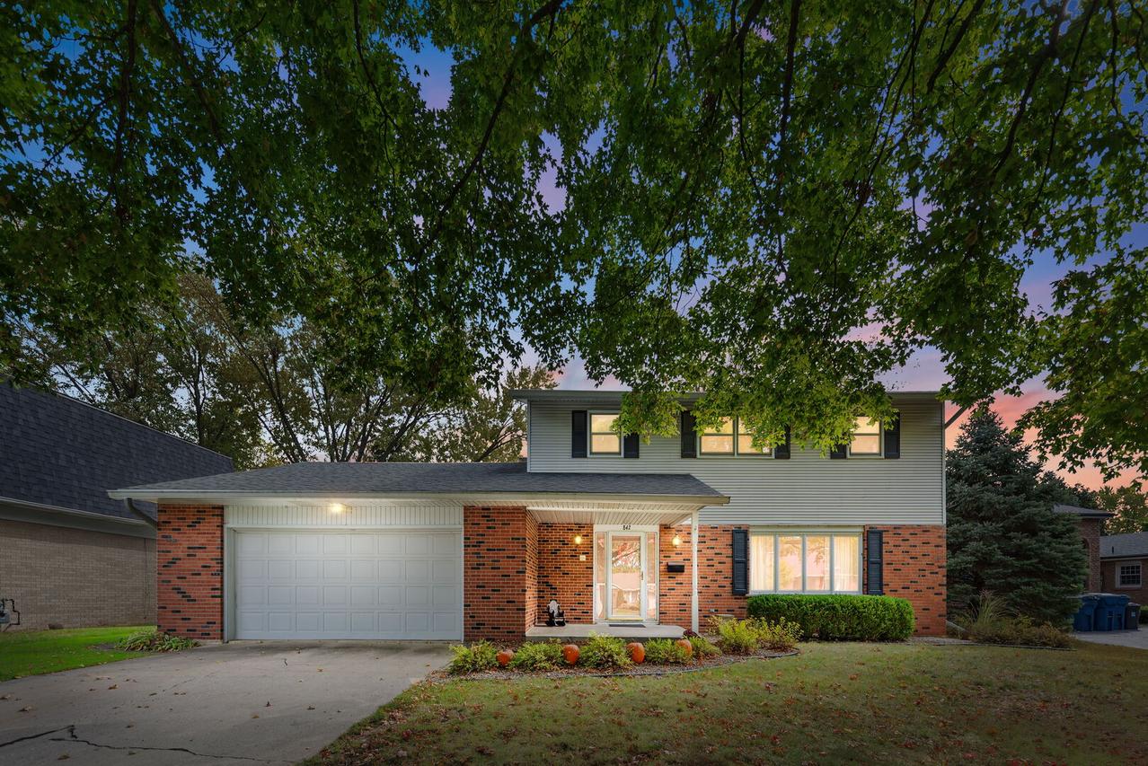 842 S Main Ave., Kankakee, IL 60901