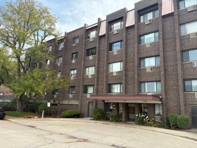 4623 N Chester Ave. #105, Chicago, IL 60656