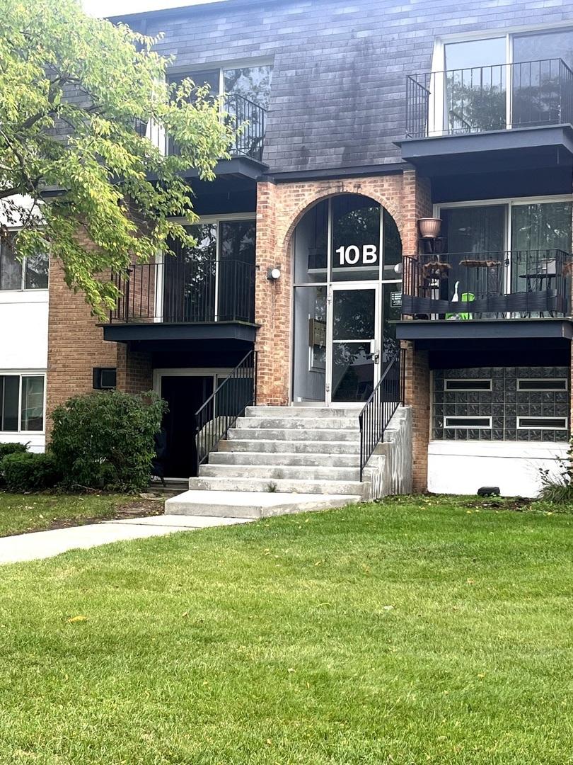 10B E Dundee Quarter Dr. #301, Palatine, IL 60074