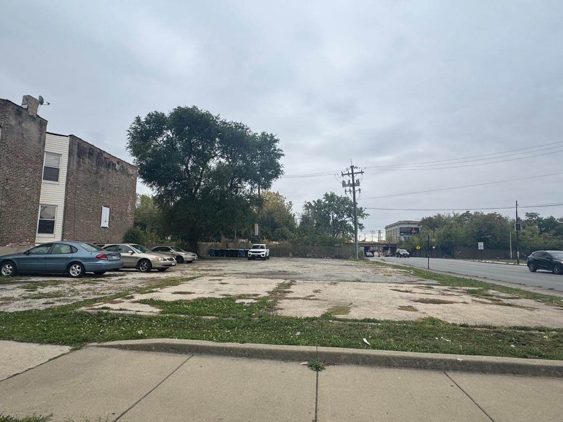 3959 W Arthington St., Chicago, IL 60624