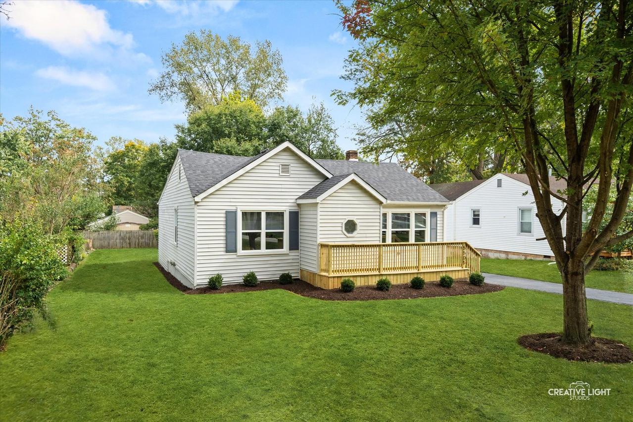 5505 Pershing Ave., Downers Grove, IL 60515