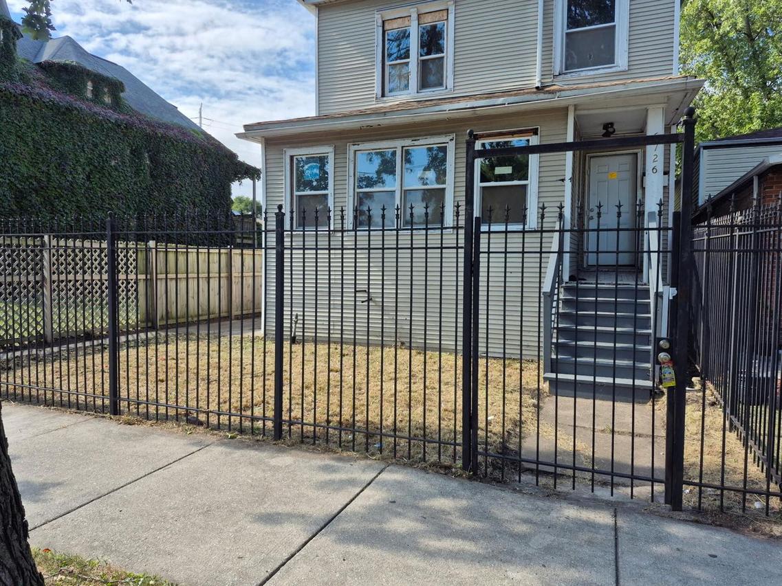 6726 S Rhodes Ave., Chicago, IL 60637