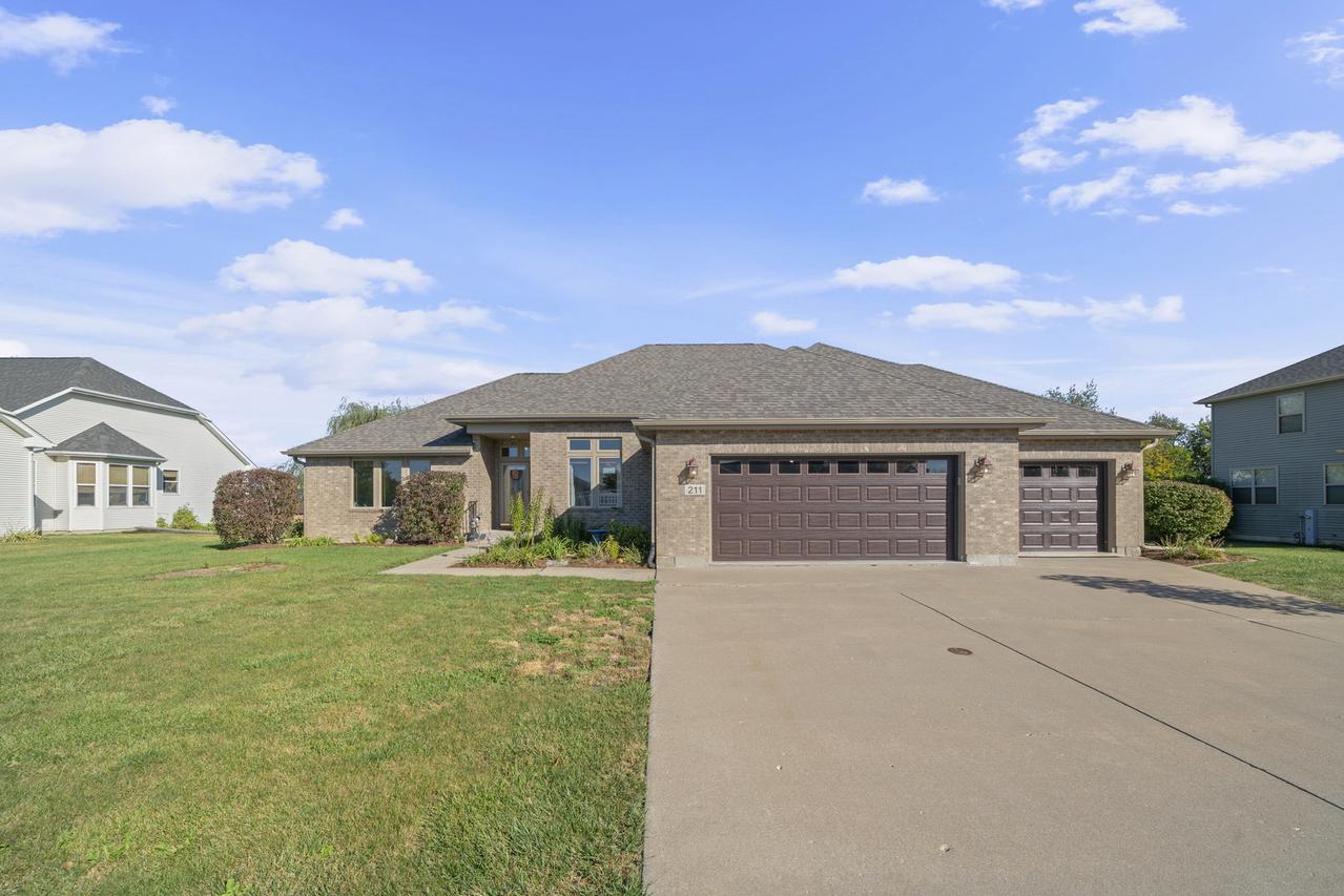 211 Wabansi Tr., Paw Paw, IL 61353